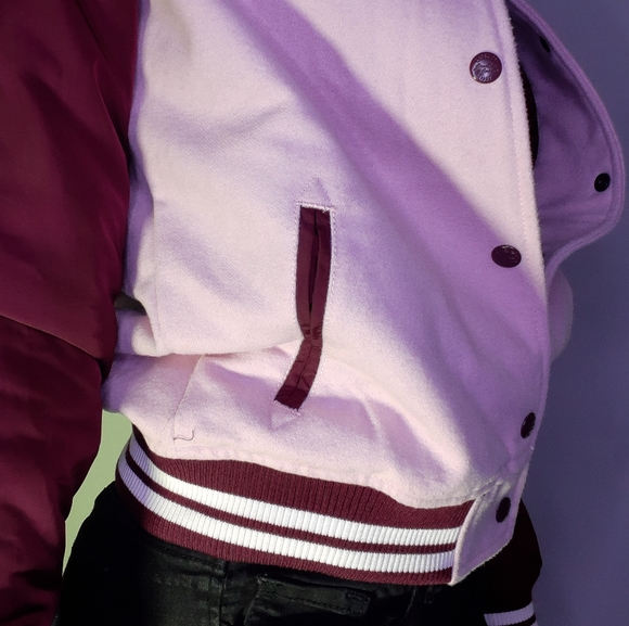 🟪H&M Pink and Purple spring/fall ribbed button down varsity jacket - Picture 3 of 7